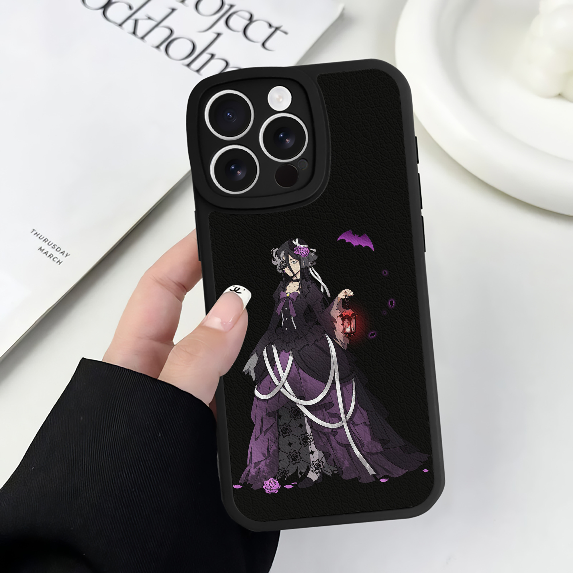 （画像用） 文豪ストレイドッグス Bungo Stray Dogs 【iPhone 16シリーズ対応】シリコンスマホケース（レザー調） 材質：シリコン